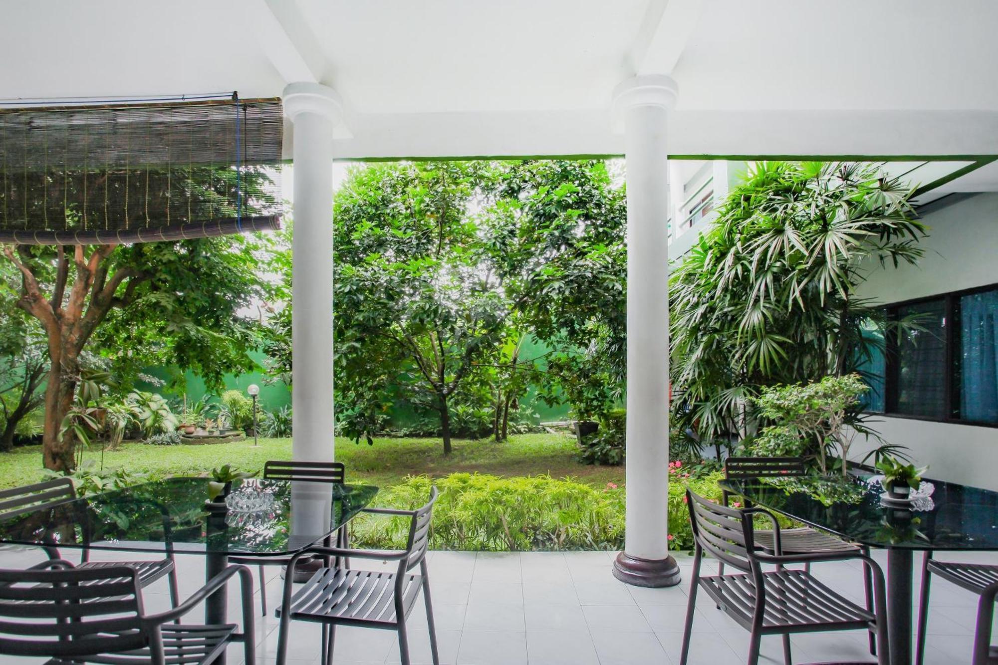 Oyo Life 90091 Wisma Pakuan Syariah Bogor Dış mekan fotoğraf